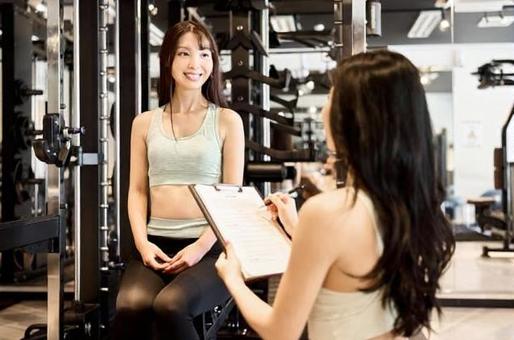 BEYOND武蔵小杉で食事指導を受ける相談シーン
